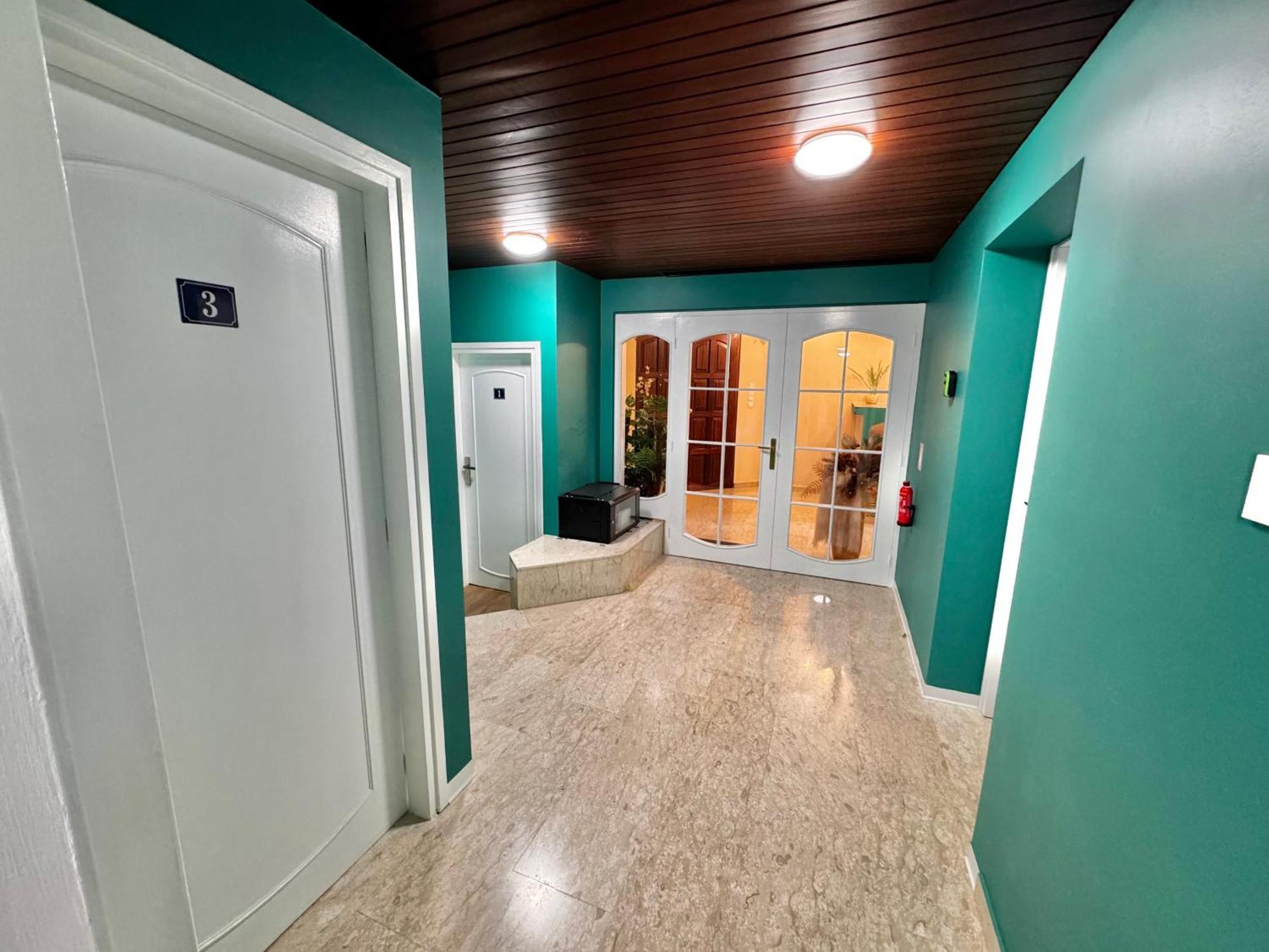 Apartment Modern N14 Kitchenette Private Bathroom
